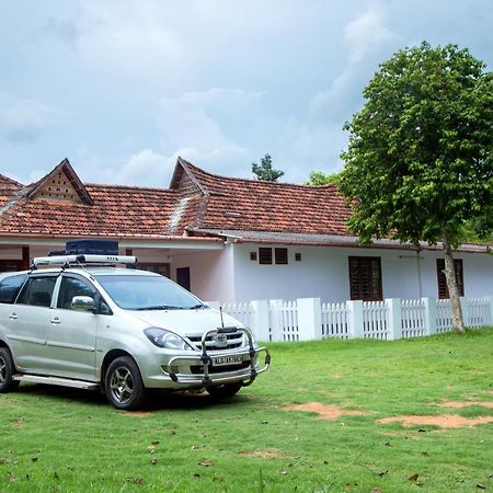 Akkara Homestay&Ayurveda Kottayam Luaran gambar