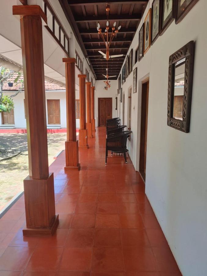 Akkara Homestay&Ayurveda Kottayam Luaran gambar