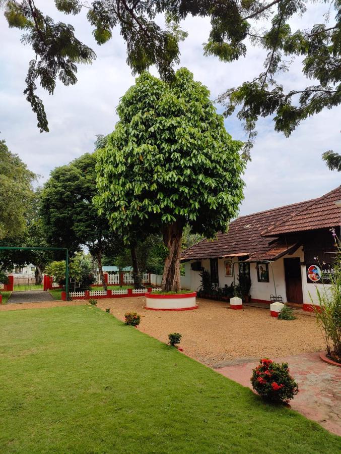 Akkara Homestay&Ayurveda Kottayam Luaran gambar