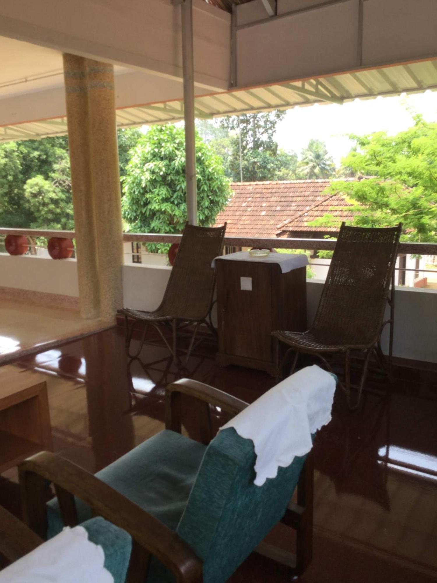 Akkara Homestay&Ayurveda Kottayam Luaran gambar